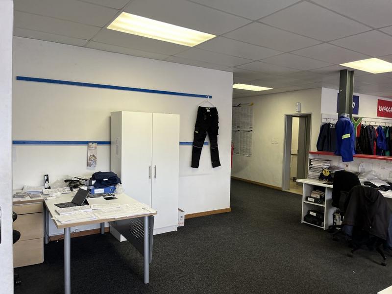 To Let commercial Property for Rent in Maitland Western Cape